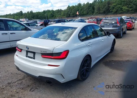 2022 BMW 330I xDrive z USA, uszkodzony, nr VIN 3MW5R7J00N8C29890